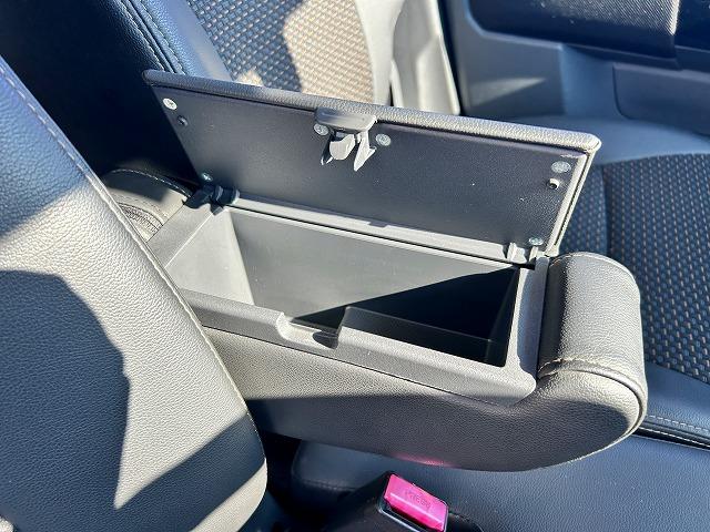 ハスラー Ｊスタイル２ターボ☆ツートンカラー☆全方位Ｍ☆走行１．９万ｋ　ツートンカラー☆ターボ☆半革シート☆ナビ☆Ｂｌｕｅｔｏｏｔｈ☆バックカメラ☆ＥＴＣ☆ドラレコ☆軽減ブレーキ☆車線逸脱警報☆前後誤発進抑制☆オートリトラミラー☆ＬＥＤオートライト☆走行１．９万☆試乗ＯＫ（39枚目）