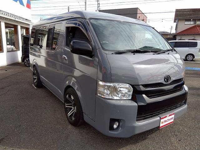 ハイエースワゴン DX ☆キャンピング仕様車☆修復歴無し☆ キャンピング仕様車・ベッドKIT・水道設備・冷蔵庫・網戸付ガラス・ヒッチメンバー・100V電源・SDナビ・フルセグ・DVD再生・音楽録音・バックカメラ・ETC・ミラー一体型ドラレコ・LEDヘッド・禁煙(4枚目)