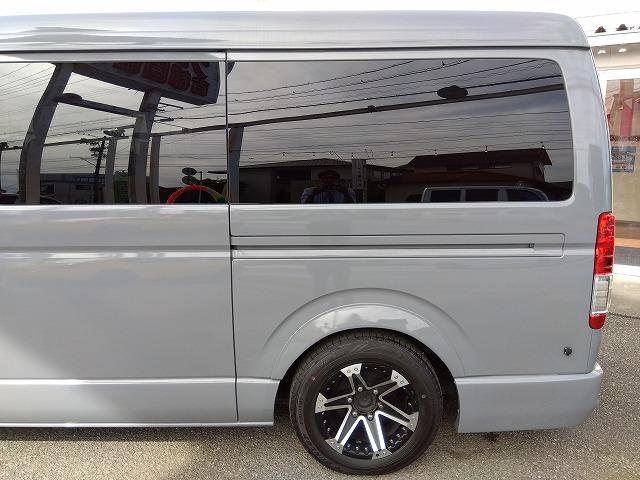 ハイエースワゴン DX ☆キャンピング仕様車☆修復歴無し☆ キャンピング仕様車・ベッドKIT・水道設備・冷蔵庫・網戸付ガラス・ヒッチメンバー・100V電源・SDナビ・フルセグ・DVD再生・音楽録音・バックカメラ・ETC・ミラー一体型ドラレコ・LEDヘッド・禁煙(7枚目)