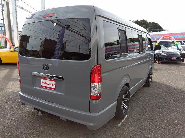 ハイエースワゴン DX ☆キャンピング仕様車☆修復歴無し☆ キャンピング仕様車・ベッドKIT・水道設備・冷蔵庫・網戸付ガラス・ヒッチメンバー・100V電源・SDナビ・フルセグ・DVD再生・音楽録音・バックカメラ・ETC・ミラー一体型ドラレコ・LEDヘッド・禁煙(10枚目)