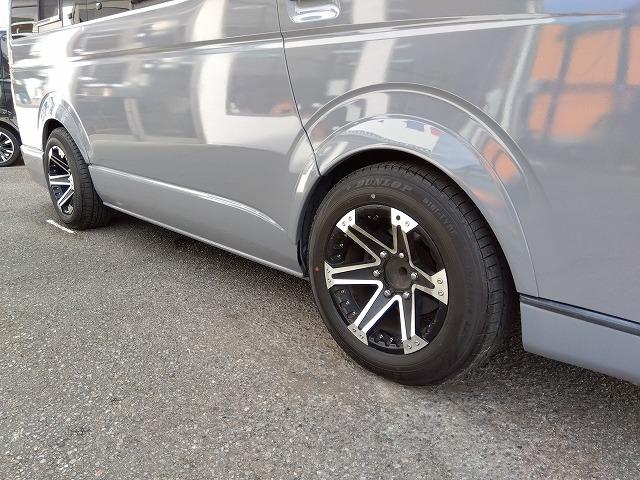 ハイエースワゴン DX ☆キャンピング仕様車☆修復歴無し☆ キャンピング仕様車・ベッドKIT・水道設備・冷蔵庫・網戸付ガラス・ヒッチメンバー・100V電源・SDナビ・フルセグ・DVD再生・音楽録音・バックカメラ・ETC・ミラー一体型ドラレコ・LEDヘッド・禁煙(20枚目)