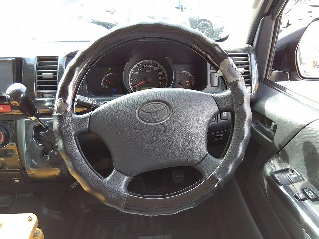 ハイエースワゴン DX ☆キャンピング仕様車☆修復歴無し☆ キャンピング仕様車・ベッドKIT・水道設備・冷蔵庫・網戸付ガラス・ヒッチメンバー・100V電源・SDナビ・フルセグ・DVD再生・音楽録音・バックカメラ・ETC・ミラー一体型ドラレコ・LEDヘッド・禁煙(32枚目)