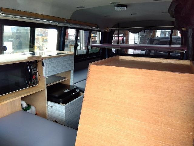 ハイエースワゴン DX ☆キャンピング仕様車☆修復歴無し☆ キャンピング仕様車・ベッドKIT・水道設備・冷蔵庫・網戸付ガラス・ヒッチメンバー・100V電源・SDナビ・フルセグ・DVD再生・音楽録音・バックカメラ・ETC・ミラー一体型ドラレコ・LEDヘッド・禁煙(36枚目)