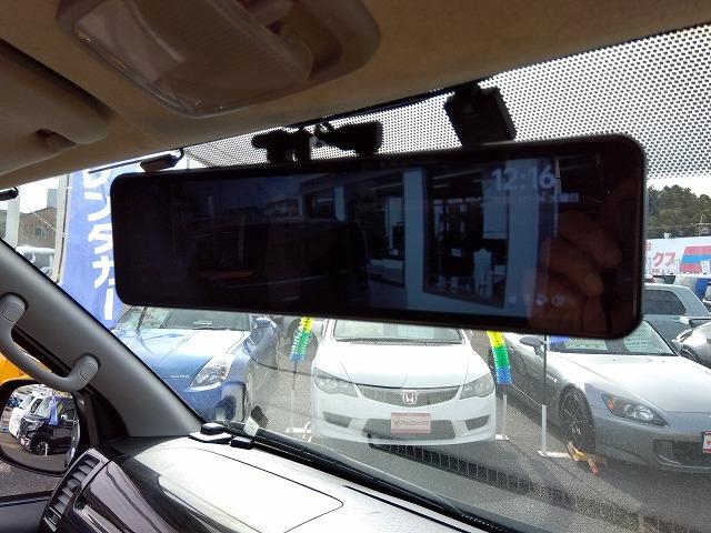 ハイエースワゴン DX ☆キャンピング仕様車☆修復歴無し☆ キャンピング仕様車・ベッドKIT・水道設備・冷蔵庫・網戸付ガラス・ヒッチメンバー・100V電源・SDナビ・フルセグ・DVD再生・音楽録音・バックカメラ・ETC・ミラー一体型ドラレコ・LEDヘッド・禁煙(61枚目)