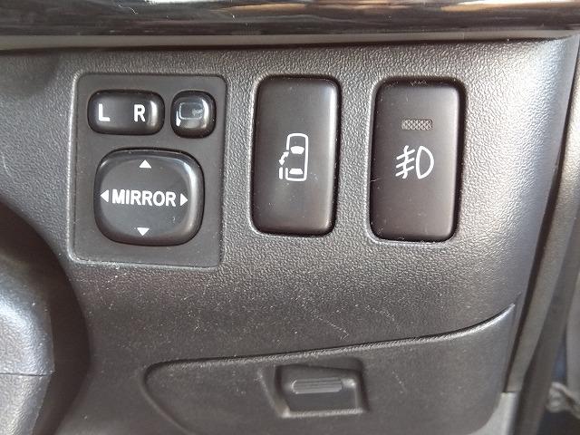 ハイエースワゴン DX ☆キャンピング仕様車☆修復歴無し☆ キャンピング仕様車・ベッドKIT・水道設備・冷蔵庫・網戸付ガラス・ヒッチメンバー・100V電源・SDナビ・フルセグ・DVD再生・音楽録音・バックカメラ・ETC・ミラー一体型ドラレコ・LEDヘッド・禁煙(65枚目)