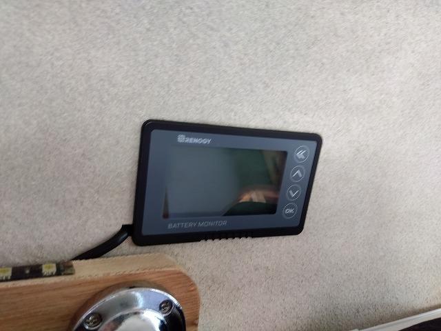 ハイエースワゴン DX ☆キャンピング仕様車☆修復歴無し☆ キャンピング仕様車・ベッドKIT・水道設備・冷蔵庫・網戸付ガラス・ヒッチメンバー・100V電源・SDナビ・フルセグ・DVD再生・音楽録音・バックカメラ・ETC・ミラー一体型ドラレコ・LEDヘッド・禁煙(68枚目)