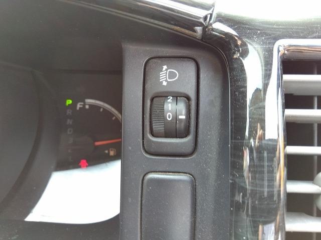 ハイエースワゴン DX ☆キャンピング仕様車☆修復歴無し☆ キャンピング仕様車・ベッドKIT・水道設備・冷蔵庫・網戸付ガラス・ヒッチメンバー・100V電源・SDナビ・フルセグ・DVD再生・音楽録音・バックカメラ・ETC・ミラー一体型ドラレコ・LEDヘッド・禁煙(80枚目)