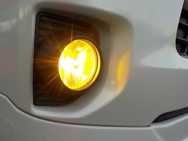 ハイエースバン スーパーＧＬダークプライム☆ナビ☆後席モニタ☆リアベット☆　メモリナビ・ＤＶＤ再生・ＢＴｏｏｔｈ・社外ツイーター＆サブウーハー＆天井スピーカー・後席１０型フリップダウン・リアベットＫＩＴ・社外ボンネット・ＬＥＤオートライト・ダウンブロック・デイトナホイール（64枚目）