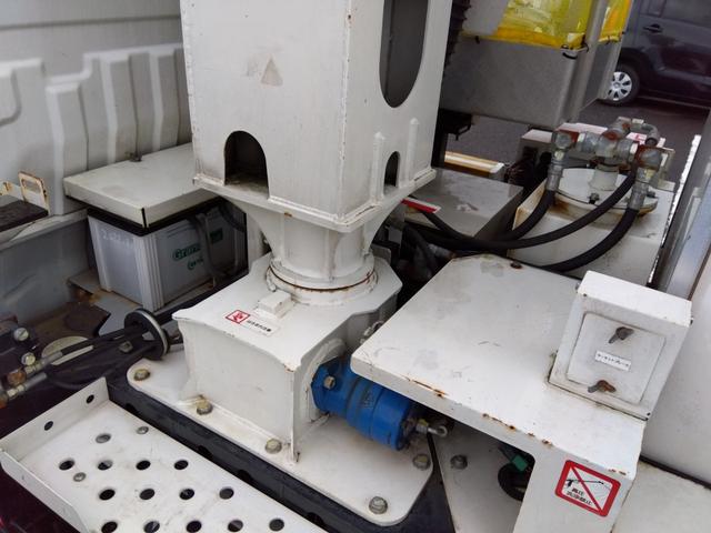 キャリイトラック 高所作業車☆4WD☆キャブシャシーアオリなし☆試乗出来ます☆ アイチコーポレーション製高所作業車☆5速マニュアル☆4WD☆ETC☆バックカメラ付デジタルインナーミラー☆コーナーソナー☆ナビTV☆ヘッドライトレベライザー☆エアコン☆走行4.4万km☆試乗出来ます☆(48枚目)