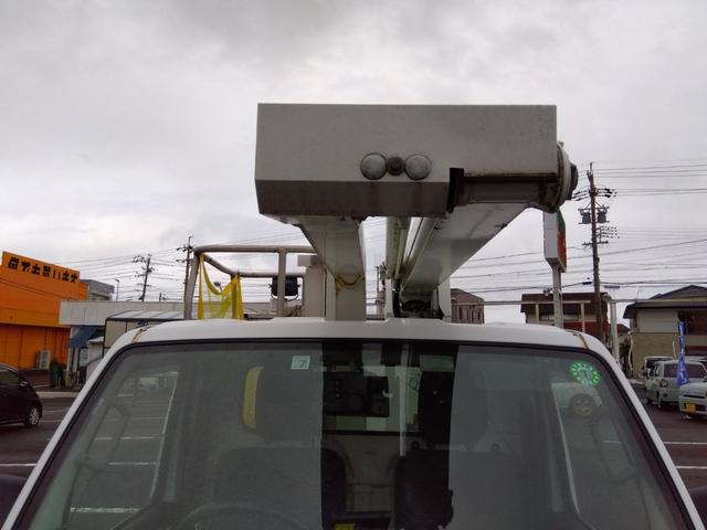 キャリイトラック 高所作業車☆4WD☆キャブシャシーアオリなし☆試乗出来ます☆ アイチコーポレーション製高所作業車☆5速マニュアル☆4WD☆ETC☆バックカメラ付デジタルインナーミラー☆コーナーソナー☆ナビTV☆ヘッドライトレベライザー☆エアコン☆走行4.4万km☆試乗出来ます☆(59枚目)