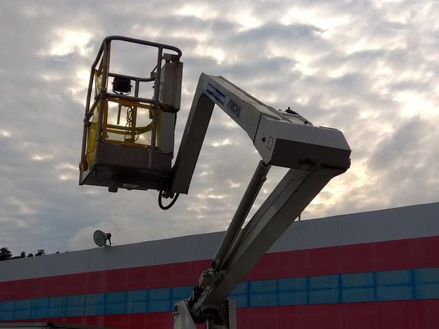 キャリイトラック 高所作業車☆4WD☆キャブシャシーアオリなし☆試乗出来ます☆ アイチコーポレーション製高所作業車☆5速マニュアル☆4WD☆ETC☆バックカメラ付デジタルインナーミラー☆コーナーソナー☆ナビTV☆ヘッドライトレベライザー☆エアコン☆走行4.4万km☆試乗出来ます☆(69枚目)