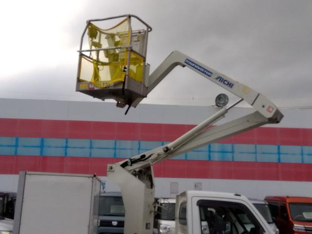 キャリイトラック 高所作業車☆4WD☆キャブシャシーアオリなし☆試乗出来ます☆ アイチコーポレーション製高所作業車☆5速マニュアル☆4WD☆ETC☆バックカメラ付デジタルインナーミラー☆コーナーソナー☆ナビTV☆ヘッドライトレベライザー☆エアコン☆走行4.4万km☆試乗出来ます☆(75枚目)