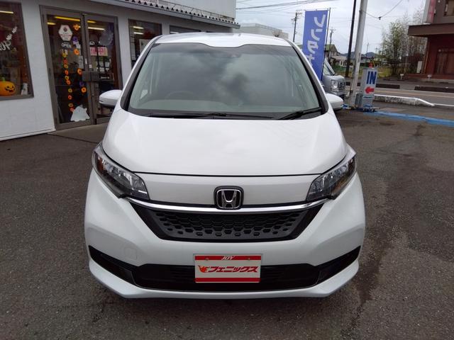 フリード Ｇ☆８型ナビ☆後席Ｍ☆禁煙車☆６人乗☆走行２．４万☆試乗ＯＫ　８型ナビ☆☆Ｂｌｕｅｔｏｏｔｈ☆バックカメラ☆ＥＴＣ☆フリップダウンモニター☆シートヒーター☆ミラー＆ワイパーヒーター☆ホンダセンシング☆レーダークルーズ操舵支援☆両側電動ドア☆走行２．４万☆試乗ＯＫ（3枚目）