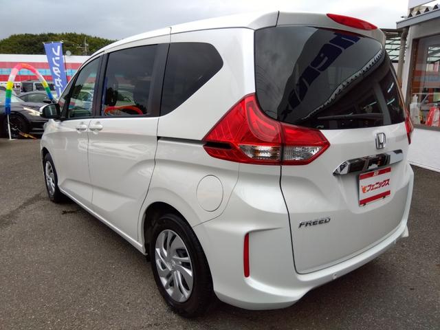 フリード Ｇ☆８型ナビ☆後席Ｍ☆禁煙車☆６人乗☆走行２．４万☆試乗ＯＫ　８型ナビ☆☆Ｂｌｕｅｔｏｏｔｈ☆バックカメラ☆ＥＴＣ☆フリップダウンモニター☆シートヒーター☆ミラー＆ワイパーヒーター☆ホンダセンシング☆レーダークルーズ操舵支援☆両側電動ドア☆走行２．４万☆試乗ＯＫ（8枚目）