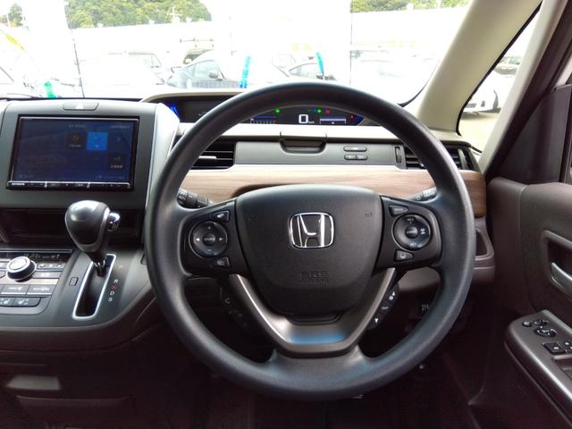 フリード Ｇ☆８型ナビ☆後席Ｍ☆禁煙車☆６人乗☆走行２．４万☆試乗ＯＫ　８型ナビ☆☆Ｂｌｕｅｔｏｏｔｈ☆バックカメラ☆ＥＴＣ☆フリップダウンモニター☆シートヒーター☆ミラー＆ワイパーヒーター☆ホンダセンシング☆レーダークルーズ操舵支援☆両側電動ドア☆走行２．４万☆試乗ＯＫ（32枚目）