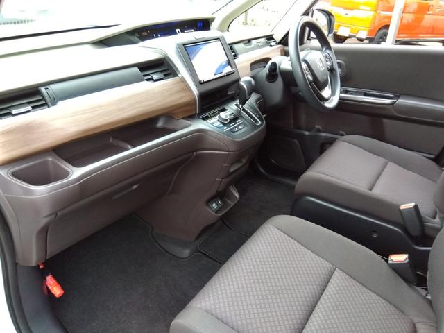 フリード Ｇ☆８型ナビ☆後席Ｍ☆禁煙車☆６人乗☆走行２．４万☆試乗ＯＫ　８型ナビ☆☆Ｂｌｕｅｔｏｏｔｈ☆バックカメラ☆ＥＴＣ☆フリップダウンモニター☆シートヒーター☆ミラー＆ワイパーヒーター☆ホンダセンシング☆レーダークルーズ操舵支援☆両側電動ドア☆走行２．４万☆試乗ＯＫ（66枚目）