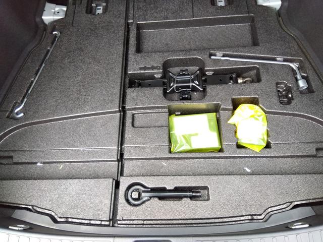 プリウス E☆後期型☆プリクラッシュ☆ナビ☆走行1.2万km☆試乗OK ☆後期型☆ナビ☆Bluetooth☆バックカメラ☆ETC☆LEDオートハイビーム☆プリクラッシュ☆レーダークルーズ☆ふらつき検知☆SOSコール対応☆オートリトラウィンカーミラー☆走行1.2万☆試乗OK(42枚目)