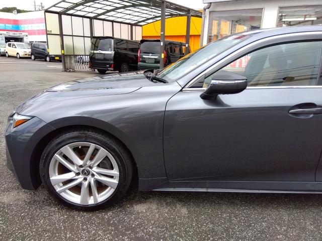 IS IS300☆後期型☆本革S☆サンルーフ☆10型ナビ☆試乗OK 10型ナビ☆スマフォ連携AppleCar&Andoroid☆全方位カメラ☆ドラレコ☆ブラウン革&ヒーター☆サンルーフ☆プリクラッシュ操舵支援☆BSM☆コーナーソナー☆後期型☆走行2.8万km☆試乗OK(6枚目)