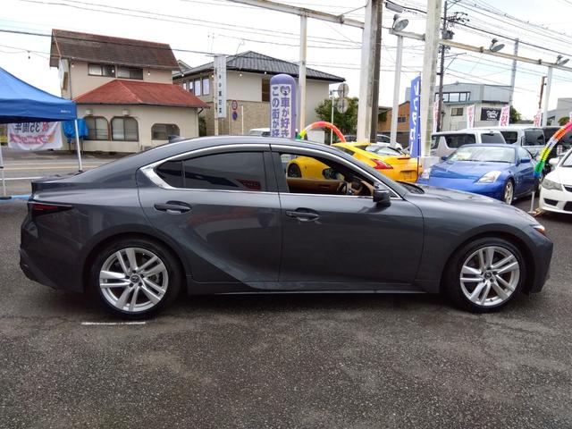 IS IS300☆後期型☆本革S☆サンルーフ☆10型ナビ☆試乗OK 10型ナビ☆スマフォ連携AppleCar&Andoroid☆全方位カメラ☆ドラレコ☆ブラウン革&ヒーター☆サンルーフ☆プリクラッシュ操舵支援☆BSM☆コーナーソナー☆後期型☆走行2.8万km☆試乗OK(11枚目)