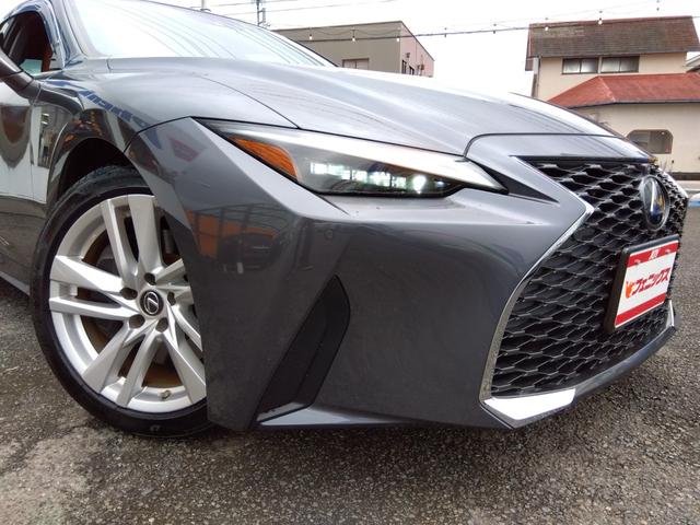 IS IS300☆後期型☆本革S☆サンルーフ☆10型ナビ☆試乗OK 10型ナビ☆スマフォ連携AppleCar&Andoroid☆全方位カメラ☆ドラレコ☆ブラウン革&ヒーター☆サンルーフ☆プリクラッシュ操舵支援☆BSM☆コーナーソナー☆後期型☆走行2.8万km☆試乗OK(18枚目)