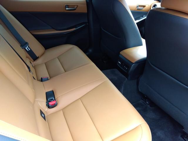 IS IS300☆後期型☆本革S☆サンルーフ☆10型ナビ☆試乗OK 10型ナビ☆スマフォ連携AppleCar&Andoroid☆全方位カメラ☆ドラレコ☆ブラウン革&ヒーター☆サンルーフ☆プリクラッシュ操舵支援☆BSM☆コーナーソナー☆後期型☆走行2.8万km☆試乗OK(71枚目)