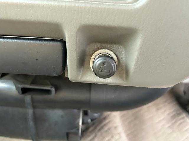 ディアスワゴン スーパーチャージャー☆オートマ☆禁煙車☆試乗出来ます☆ スーパーチャージャー☆専用オーディオ☆フロントパワーウィンドゥ☆リモコンミラー☆後席ヒーター☆バンパーフォグ☆オーバーヘッドシェルフ☆キーレス☆リアスポイラー☆両側スライドドア☆走行8.1万☆試乗OK(26枚目)