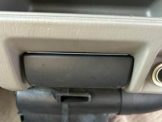 ディアスワゴン スーパーチャージャー☆オートマ☆禁煙車☆試乗出来ます☆ スーパーチャージャー☆専用オーディオ☆フロントパワーウィンドゥ☆リモコンミラー☆後席ヒーター☆バンパーフォグ☆オーバーヘッドシェルフ☆キーレス☆リアスポイラー☆両側スライドドア☆走行8.1万☆試乗OK(27枚目)
