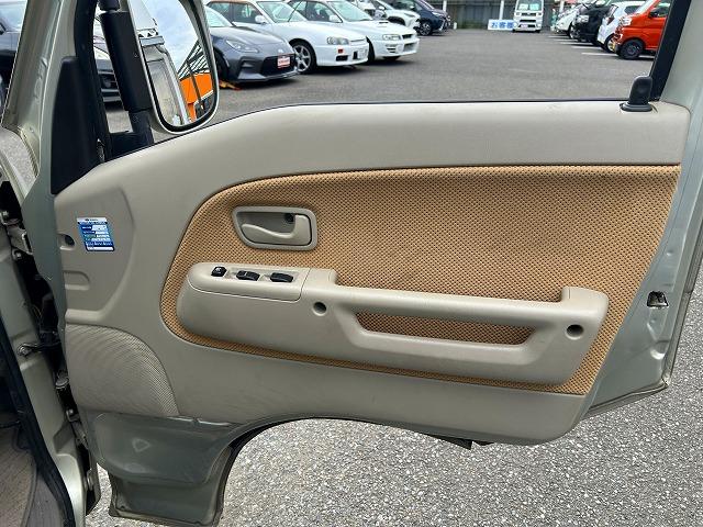 ディアスワゴン スーパーチャージャー☆オートマ☆禁煙車☆試乗出来ます☆ スーパーチャージャー☆専用オーディオ☆フロントパワーウィンドゥ☆リモコンミラー☆後席ヒーター☆バンパーフォグ☆オーバーヘッドシェルフ☆キーレス☆リアスポイラー☆両側スライドドア☆走行8.1万☆試乗OK(45枚目)