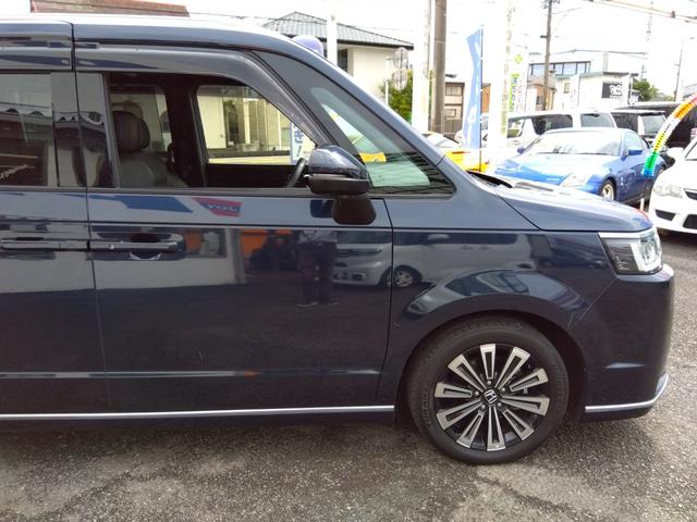 ステップワゴン ｅ：ＨＥＶスパーダ☆プレミアム☆１１型ナビ☆後席１０型モニタ　純正１１型ナビ・スマフォ連携Ａｐｐｌｅ＆Ａｎｄｒｏｉｄ・ホンダトータルケア対応・後席１０型フリップ・ナビ連動前後ドラレコ＆ＥＴＣ・全方位カメラ・ハーフレザー前後ヒーター・コーナーソナー・運転支援（12枚目）