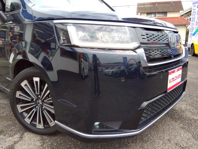 ステップワゴン ｅ：ＨＥＶスパーダ☆プレミアム☆１１型ナビ☆後席１０型モニタ　純正１１型ナビ・スマフォ連携Ａｐｐｌｅ＆Ａｎｄｒｏｉｄ・ホンダトータルケア対応・後席１０型フリップ・ナビ連動前後ドラレコ＆ＥＴＣ・全方位カメラ・ハーフレザー前後ヒーター・コーナーソナー・運転支援（18枚目）