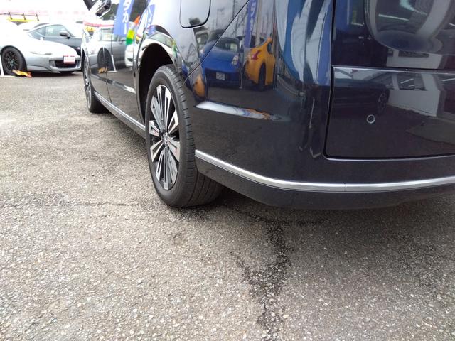 ステップワゴン ｅ：ＨＥＶスパーダ☆プレミアム☆１１型ナビ☆後席１０型モニタ　純正１１型ナビ・スマフォ連携Ａｐｐｌｅ＆Ａｎｄｒｏｉｄ・ホンダトータルケア対応・後席１０型フリップ・ナビ連動前後ドラレコ＆ＥＴＣ・全方位カメラ・ハーフレザー前後ヒーター・コーナーソナー・運転支援（29枚目）