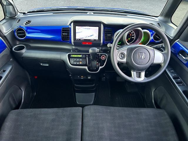 Ｎ－ＢＯＸ ２トーンカラースタイルＧＬｐｋｇ☆禁煙車☆修復歴無☆試乗ＯＫ　ツートンカラー☆ナビ☆Ｂｌｕｅｔｏｏｔｈ☆バックカメラ☆ＤＶＤ再生☆ＥＴＣ☆前後ドラレコ☆電動ドア☆アルミホイール☆スマートキー＆プッシュスタート☆シートバックテーブル☆走行５．６万ｋｍ☆試乗出来ます（2枚目）