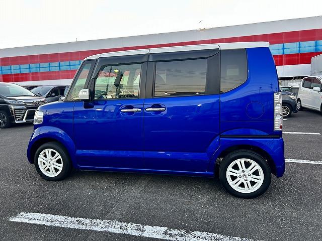 Ｎ－ＢＯＸ ２トーンカラースタイルＧＬｐｋｇ☆禁煙車☆修復歴無☆試乗ＯＫ　ツートンカラー☆ナビ☆Ｂｌｕｅｔｏｏｔｈ☆バックカメラ☆ＤＶＤ再生☆ＥＴＣ☆前後ドラレコ☆電動ドア☆アルミホイール☆スマートキー＆プッシュスタート☆シートバックテーブル☆走行５．６万ｋｍ☆試乗出来ます（10枚目）