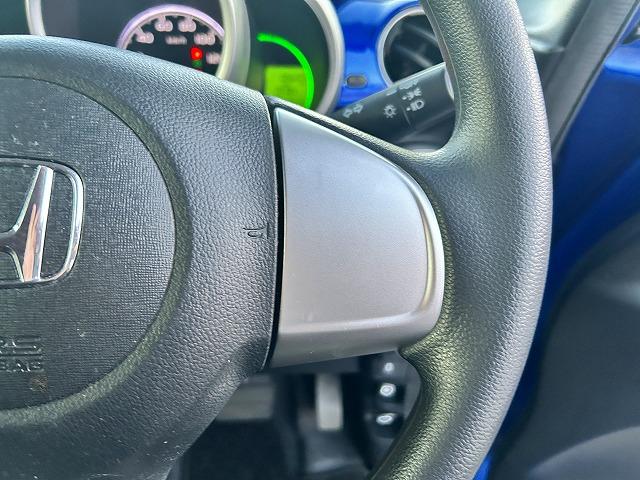 Ｎ－ＢＯＸ ２トーンカラースタイルＧＬｐｋｇ☆禁煙車☆修復歴無☆試乗ＯＫ　ツートンカラー☆ナビ☆Ｂｌｕｅｔｏｏｔｈ☆バックカメラ☆ＤＶＤ再生☆ＥＴＣ☆前後ドラレコ☆電動ドア☆アルミホイール☆スマートキー＆プッシュスタート☆シートバックテーブル☆走行５．６万ｋｍ☆試乗出来ます（18枚目）