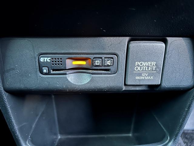 Ｎ－ＢＯＸ ２トーンカラースタイルＧＬｐｋｇ☆禁煙車☆修復歴無☆試乗ＯＫ　ツートンカラー☆ナビ☆Ｂｌｕｅｔｏｏｔｈ☆バックカメラ☆ＤＶＤ再生☆ＥＴＣ☆前後ドラレコ☆電動ドア☆アルミホイール☆スマートキー＆プッシュスタート☆シートバックテーブル☆走行５．６万ｋｍ☆試乗出来ます（26枚目）