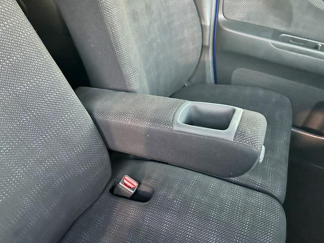 Ｎ－ＢＯＸ ２トーンカラースタイルＧＬｐｋｇ☆禁煙車☆修復歴無☆試乗ＯＫ　ツートンカラー☆ナビ☆Ｂｌｕｅｔｏｏｔｈ☆バックカメラ☆ＤＶＤ再生☆ＥＴＣ☆前後ドラレコ☆電動ドア☆アルミホイール☆スマートキー＆プッシュスタート☆シートバックテーブル☆走行５．６万ｋｍ☆試乗出来ます（42枚目）