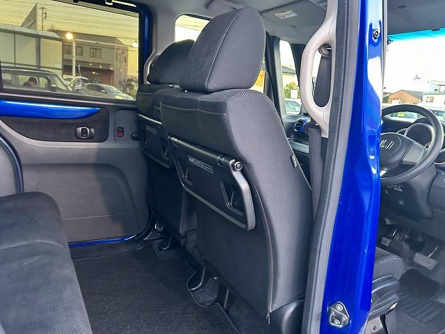 Ｎ－ＢＯＸ ２トーンカラースタイルＧＬｐｋｇ☆禁煙車☆修復歴無☆試乗ＯＫ　ツートンカラー☆ナビ☆Ｂｌｕｅｔｏｏｔｈ☆バックカメラ☆ＤＶＤ再生☆ＥＴＣ☆前後ドラレコ☆電動ドア☆アルミホイール☆スマートキー＆プッシュスタート☆シートバックテーブル☆走行５．６万ｋｍ☆試乗出来ます（45枚目）