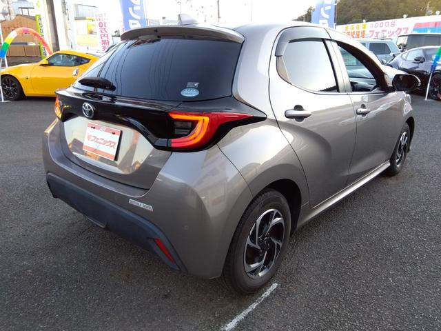 ヤリス G 純正ナビTV!Bltooth!パノラマビュ!DVD再生!ミラキャスト!ナビ連動ETC!ドラレコ!プリクラッシュ!クリアランスソナー!ハンドル支援!モデリスタAW!LEDオートライト&オートハイビーム!(7枚目)