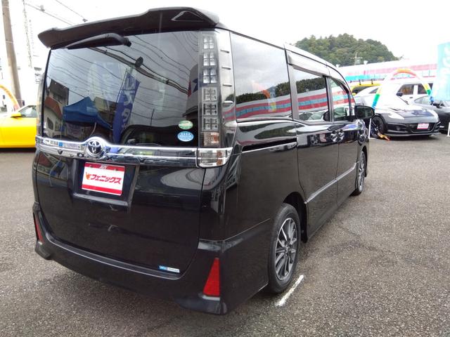 ヴォクシー ZS☆1オーナー☆10型ナビTV☆11型後席モニター☆ETC ワンオーナー・10型ナビ・フルセグtv・11型フリップダウンモニター・バックカメラ・ビルトインETC・ワンタッチ両側パワースライドドア・スマートキー・プッシュスタート・クリアランスソナー(10枚目)