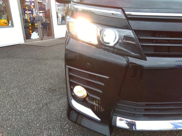 ヴォクシー ZS☆1オーナー☆10型ナビTV☆11型後席モニター☆ETC ワンオーナー・10型ナビ・フルセグtv・11型フリップダウンモニター・バックカメラ・ビルトインETC・ワンタッチ両側パワースライドドア・スマートキー・プッシュスタート・クリアランスソナー(14枚目)