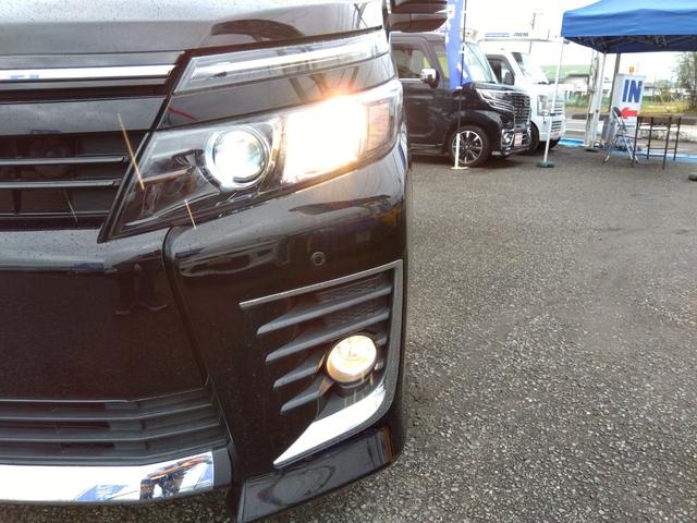 ヴォクシー ZS☆1オーナー☆10型ナビTV☆11型後席モニター☆ETC ワンオーナー・10型ナビ・フルセグtv・11型フリップダウンモニター・バックカメラ・ビルトインETC・ワンタッチ両側パワースライドドア・スマートキー・プッシュスタート・クリアランスソナー(15枚目)