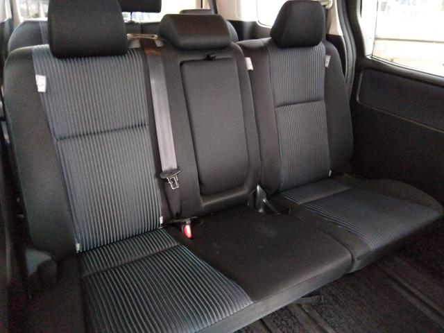 ヴォクシー ZS☆1オーナー☆10型ナビTV☆11型後席モニター☆ETC ワンオーナー・10型ナビ・フルセグtv・11型フリップダウンモニター・バックカメラ・ビルトインETC・ワンタッチ両側パワースライドドア・スマートキー・プッシュスタート・クリアランスソナー(46枚目)