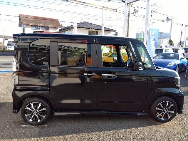 Ｎ－ＢＯＸカスタム ＧＬホンダセンシング☆後期型☆８型ナビ☆ドラレコ☆試乗ＯＫ☆　後期型☆８型ナビ☆ＤＶＤ再生☆Ｂｌｕｅｔｏｏｔｈ☆ＡｐｐｌｅＣａｒ対応☆ナビ連動ドラレコ＆ＥＴＣ☆レーダークルーズ＆運転支援☆ＬＥＤオートハイビーム☆電動ドア☆革調シート☆走行５．０万☆試乗出来ます☆（11枚目）