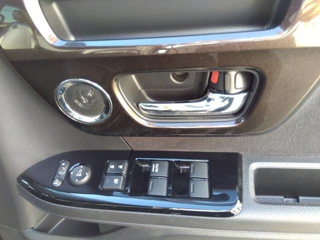 Ｎ－ＢＯＸカスタム ＧＬホンダセンシング☆後期型☆８型ナビ☆ドラレコ☆試乗ＯＫ☆　後期型☆８型ナビ☆ＤＶＤ再生☆Ｂｌｕｅｔｏｏｔｈ☆ＡｐｐｌｅＣａｒ対応☆ナビ連動ドラレコ＆ＥＴＣ☆レーダークルーズ＆運転支援☆ＬＥＤオートハイビーム☆電動ドア☆革調シート☆走行５．０万☆試乗出来ます☆（73枚目）