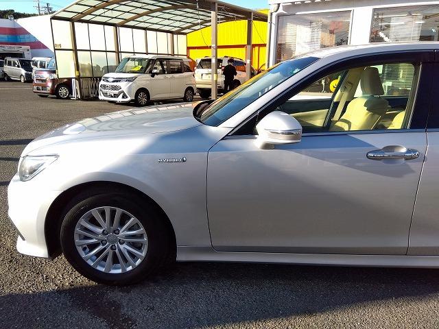 クラウンハイブリッド ロイヤルサルーン☆軽減ブレーキ☆走行3.9万k☆試乗出来ます メーカーナビ☆DVD再生☆Bluetooth☆バックカメラ☆ETC☆前後ドラレコ☆プリクラッシュ☆軽減ブレーキ☆追従クルーズ☆コーナーソナー☆LEDオートハイビーム☆電動シート☆走行3.9万☆試乗OK(6枚目)