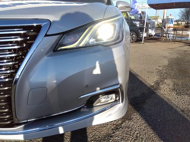 クラウンハイブリッド ロイヤルサルーン☆軽減ブレーキ☆走行3.9万k☆試乗出来ます メーカーナビ☆DVD再生☆Bluetooth☆バックカメラ☆ETC☆前後ドラレコ☆プリクラッシュ☆軽減ブレーキ☆追従クルーズ☆コーナーソナー☆LEDオートハイビーム☆電動シート☆走行3.9万☆試乗OK(17枚目)