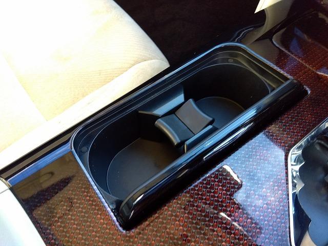 クラウンハイブリッド ロイヤルサルーン☆軽減ブレーキ☆走行3.9万k☆試乗出来ます メーカーナビ☆DVD再生☆Bluetooth☆バックカメラ☆ETC☆前後ドラレコ☆プリクラッシュ☆軽減ブレーキ☆追従クルーズ☆コーナーソナー☆LEDオートハイビーム☆電動シート☆走行3.9万☆試乗OK(68枚目)