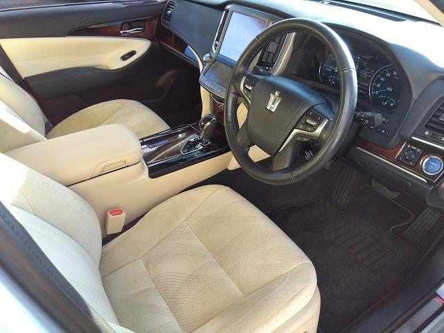 クラウンハイブリッド ロイヤルサルーン☆軽減ブレーキ☆走行3.9万k☆試乗出来ます メーカーナビ☆DVD再生☆Bluetooth☆バックカメラ☆ETC☆前後ドラレコ☆プリクラッシュ☆軽減ブレーキ☆追従クルーズ☆コーナーソナー☆LEDオートハイビーム☆電動シート☆走行3.9万☆試乗OK(73枚目)