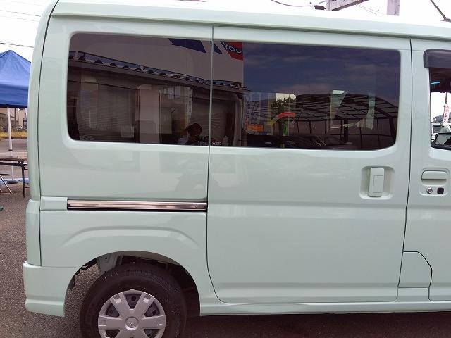 ハイゼットカーゴ クルーズターボ☆純正ナビ☆前後ドラレコ☆修復歴無し☆禁煙車☆　純正ナビ・ＤＶＤ再生・ＣＤ録音・ＵＳＢ＆ＢＴｏｏｔｈ・Ｂカメラ・ナビ連動前後ドラレコ・コーナーソナー・オートライト＆オートハイビーム・フロントパワーウィンドゥ・オーバーヘッドコンソール・電格ミラー（13枚目）