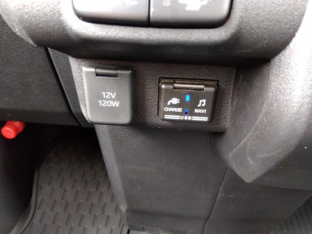 ハイゼットカーゴ クルーズターボ☆純正ナビ☆前後ドラレコ☆修復歴無し☆禁煙車☆　純正ナビ・ＤＶＤ再生・ＣＤ録音・ＵＳＢ＆ＢＴｏｏｔｈ・Ｂカメラ・ナビ連動前後ドラレコ・コーナーソナー・オートライト＆オートハイビーム・フロントパワーウィンドゥ・オーバーヘッドコンソール・電格ミラー（59枚目）